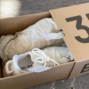 Brand new Adidas Yeezy 350 Boost V2 - men’s 5